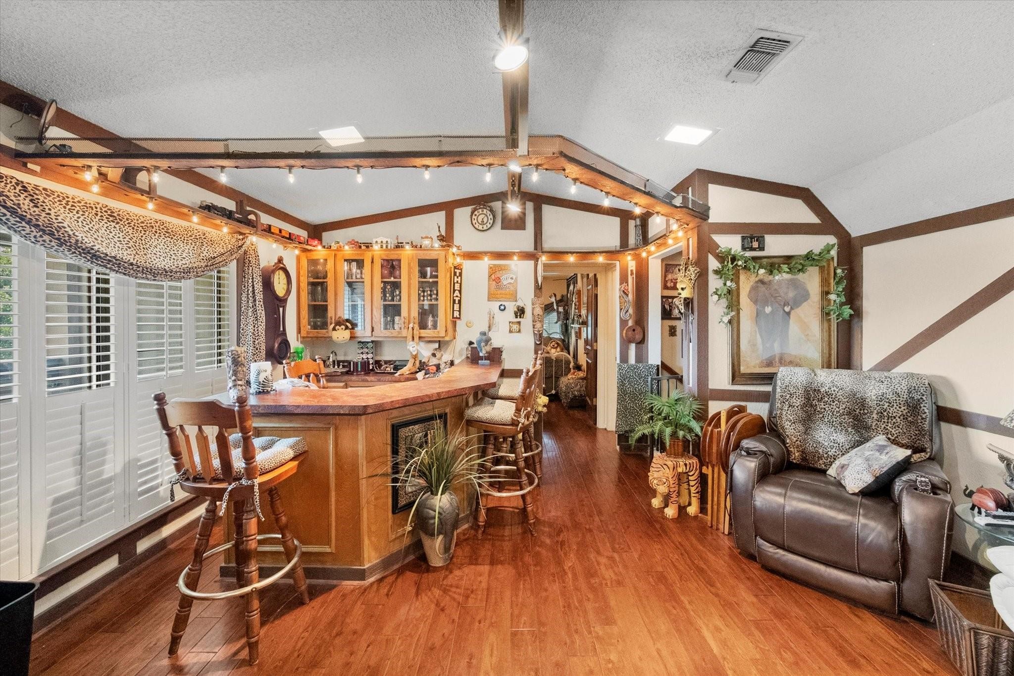 1005 Acorn Court Arlington TX 76012