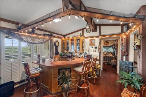1005 Acorn Court Arlington TX 76012