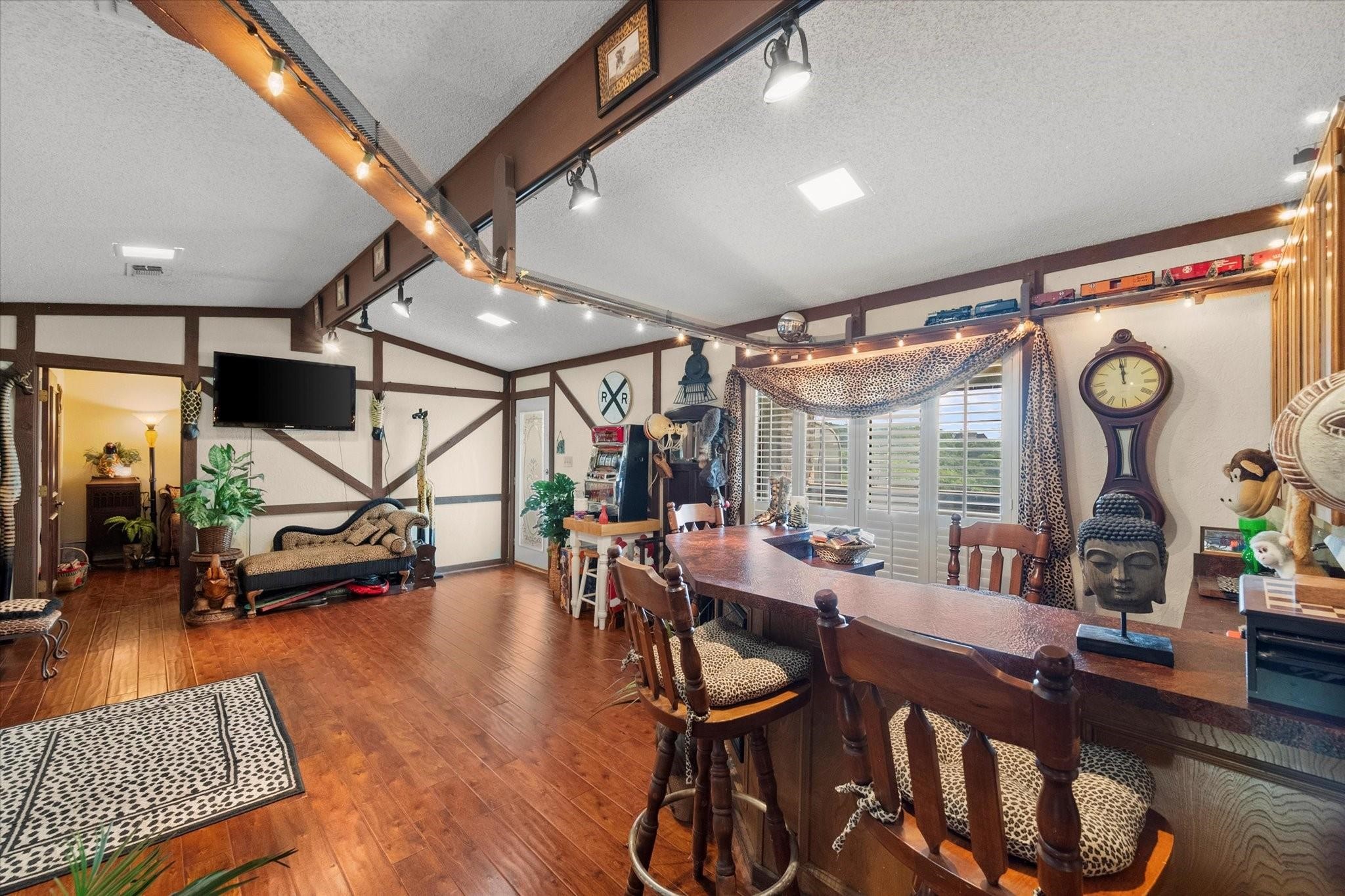 1005 Acorn Court Arlington TX 76012