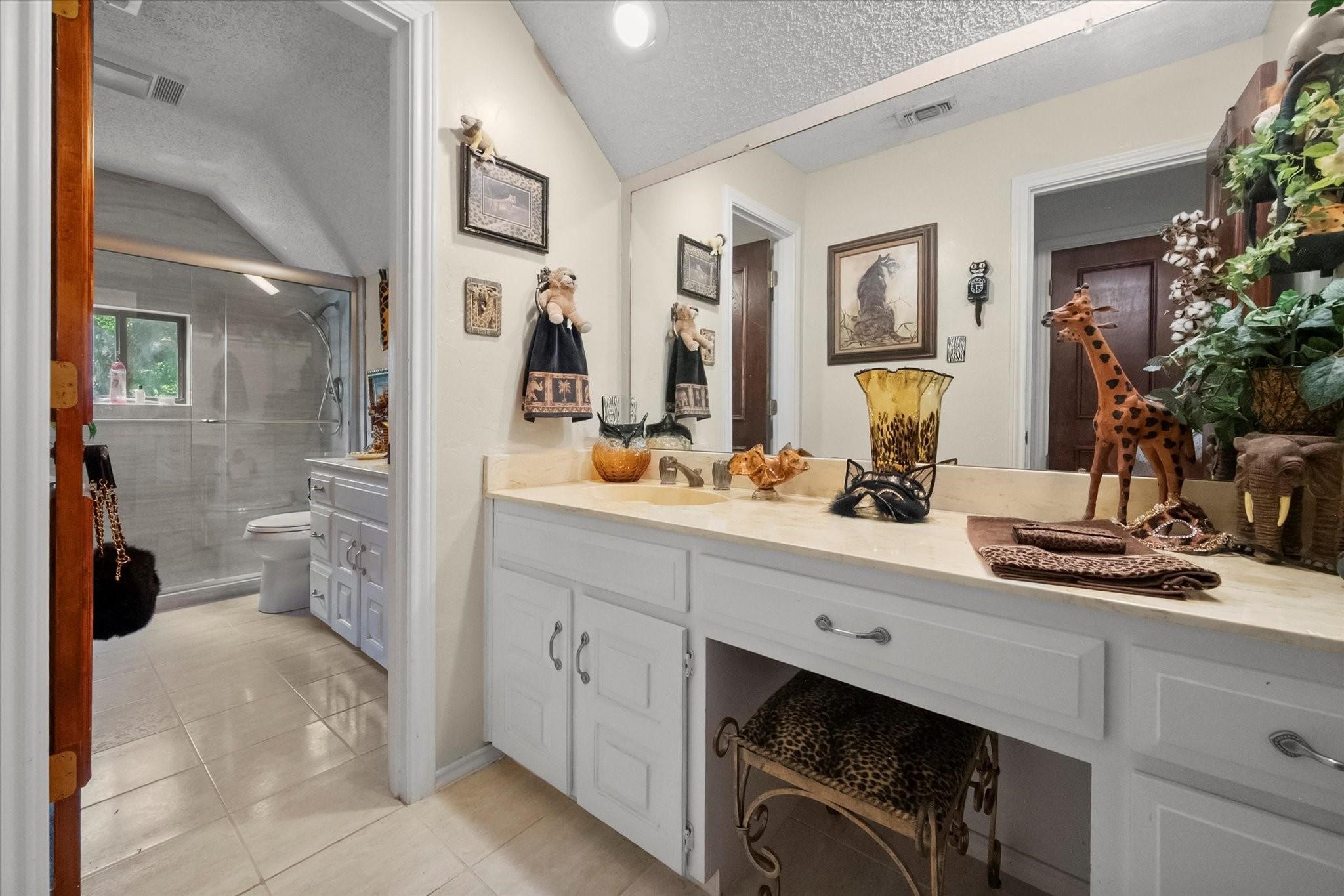 1005 Acorn Court Arlington TX 76012
