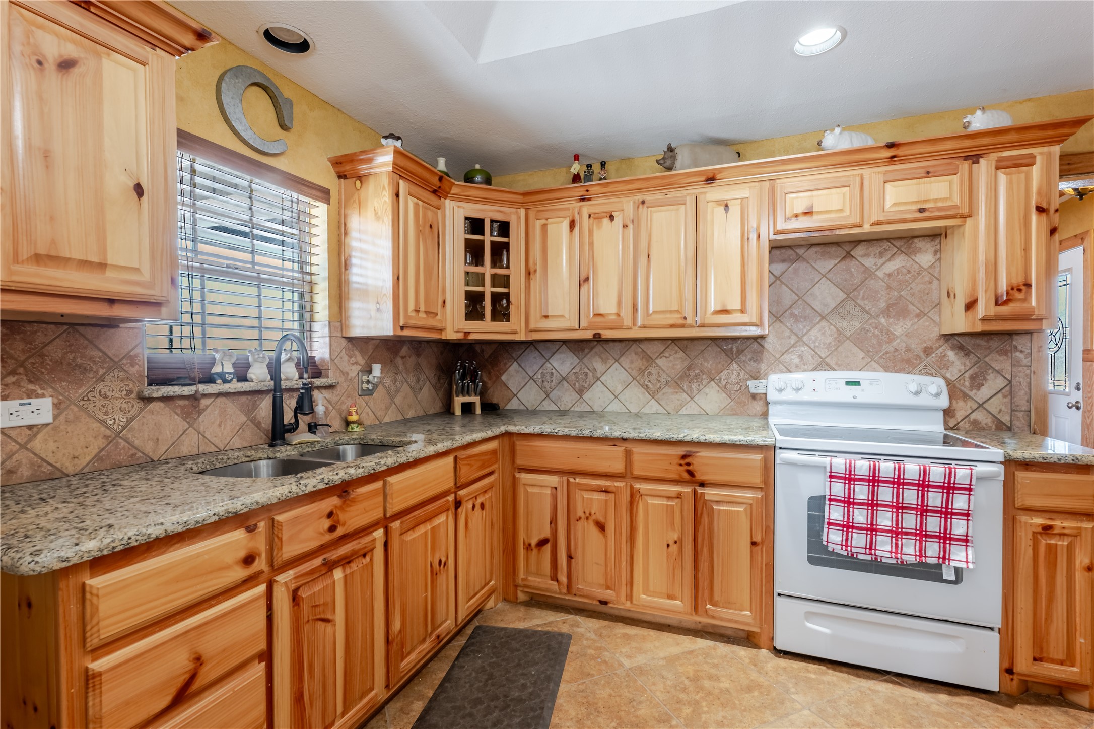 794 W Antelope Road Jacksboro TX 76389