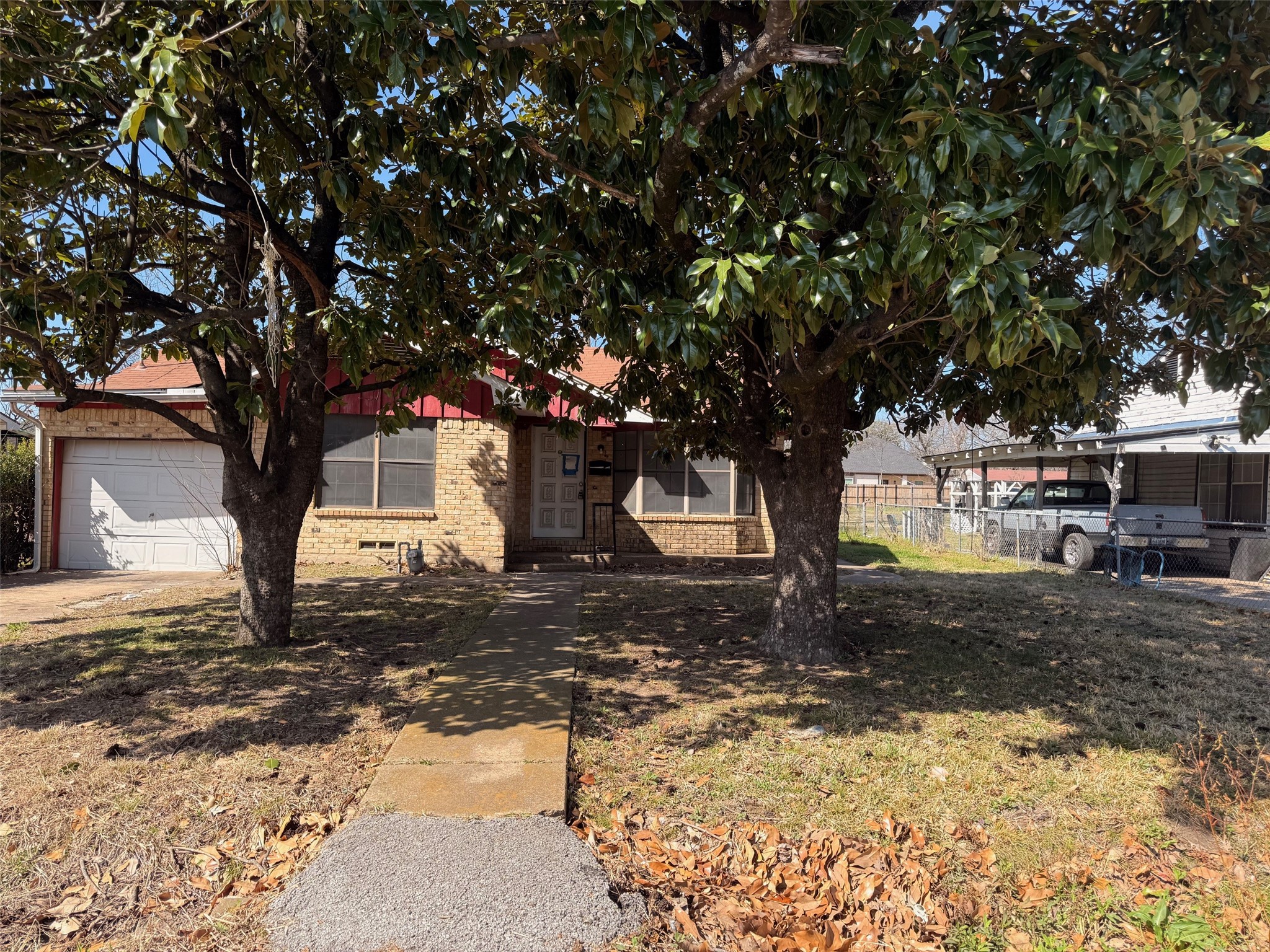 714 S Medora Street Terrell TX 75160