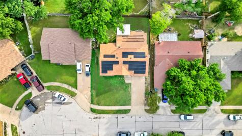 1804 Fernwood Circle Carrollton TX 75006