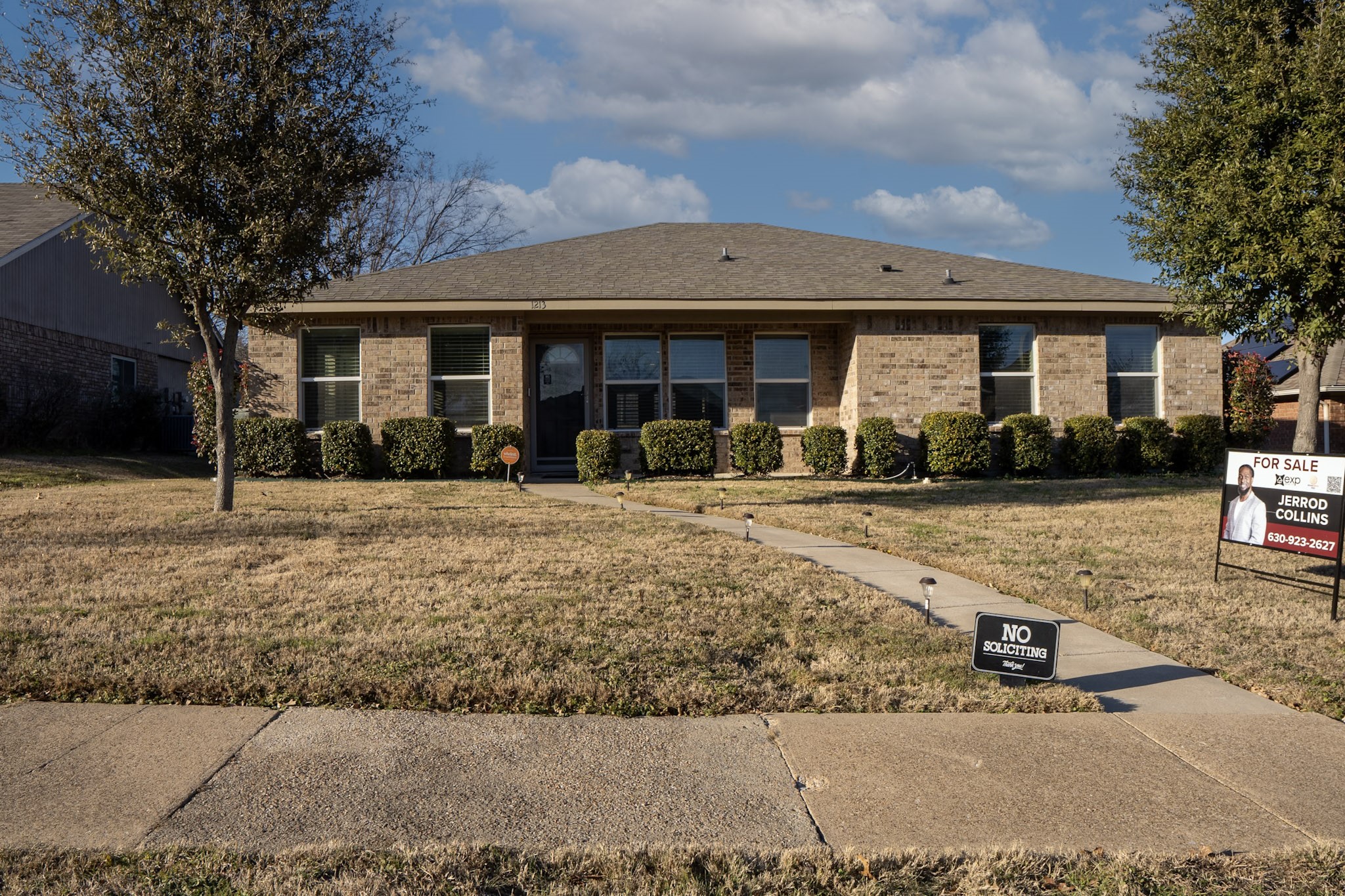 1213 Harvest Hill Lane Lancaster TX 75146