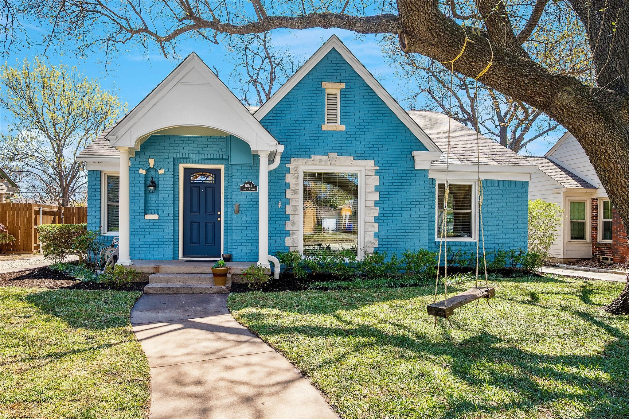 6044 Anita Street Dallas TX 75206