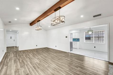 7027 Hunnicut Road Dallas TX 75227