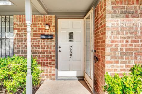 7027 Hunnicut Road Dallas TX 75227