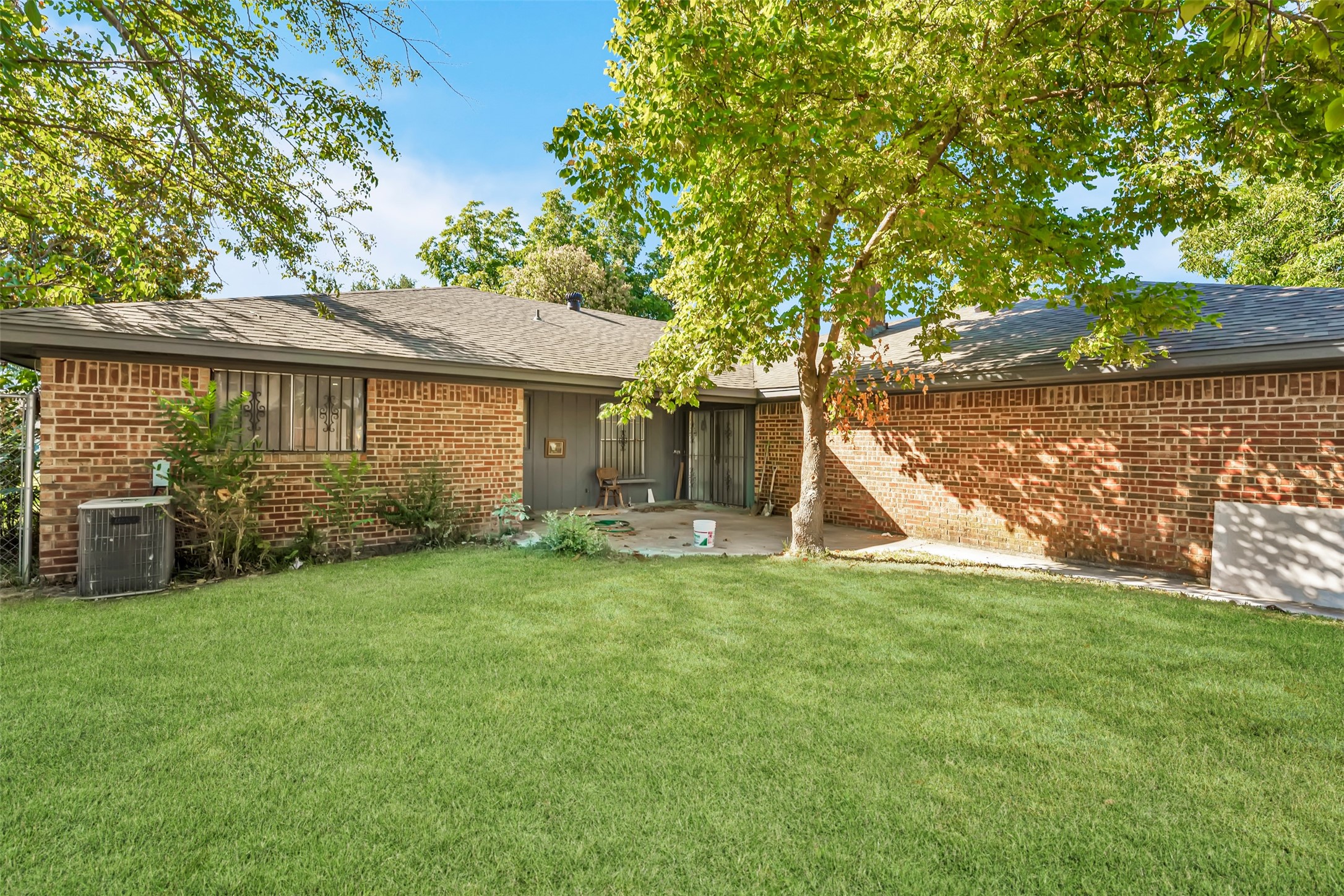7027 Hunnicut Road Dallas TX 75227