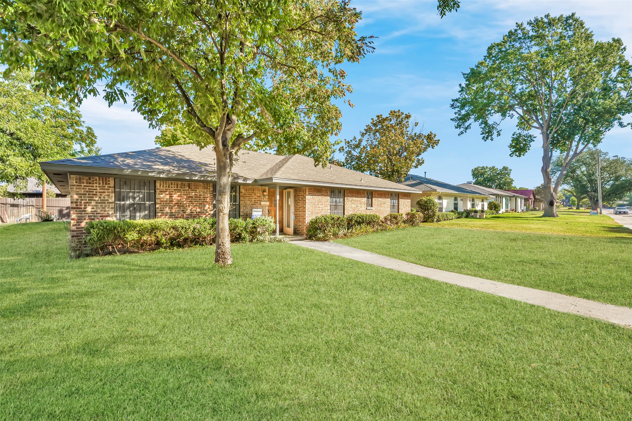 7027 Hunnicut Road Dallas TX 75227
