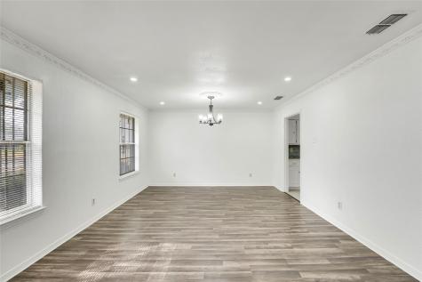 7027 Hunnicut Road Dallas TX 75227