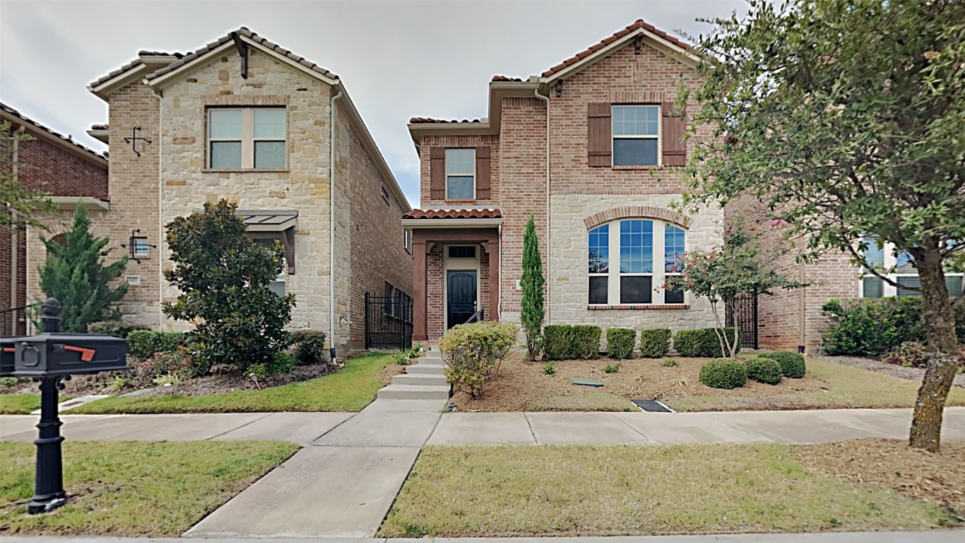 6655 Deleon Street Irving TX 75039