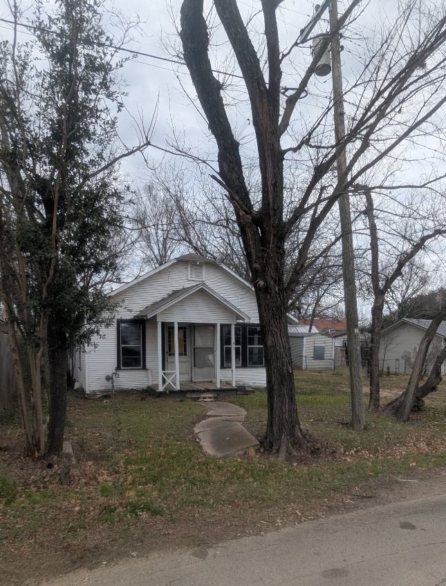 502 N Spears Street Alvarado TX 76009