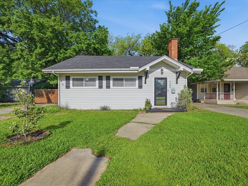 723 S Dixon Street Gainesville TX 76240