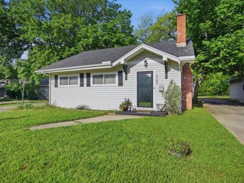 723 S Dixon Street Gainesville TX 76240