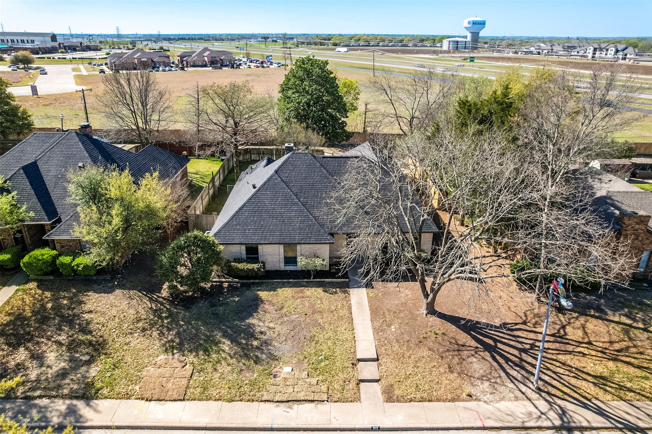 212 Pueblo Drive Waxahachie TX 75165