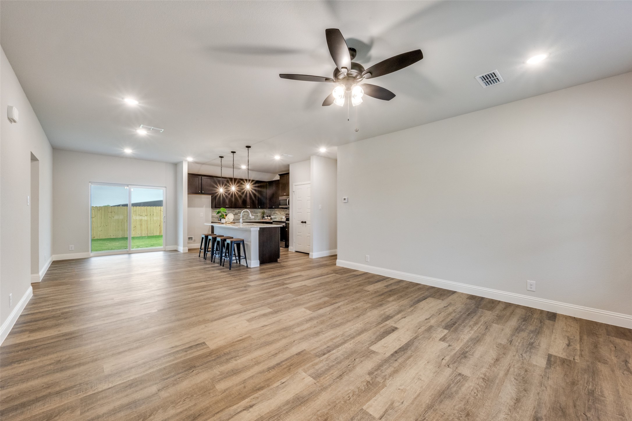 204 Walnut Street Whitesboro TX 76273