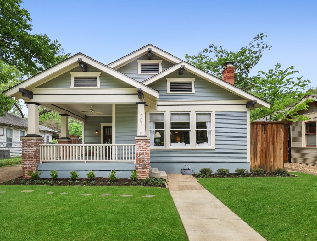 307 N Edgefield Avenue Dallas TX 75208