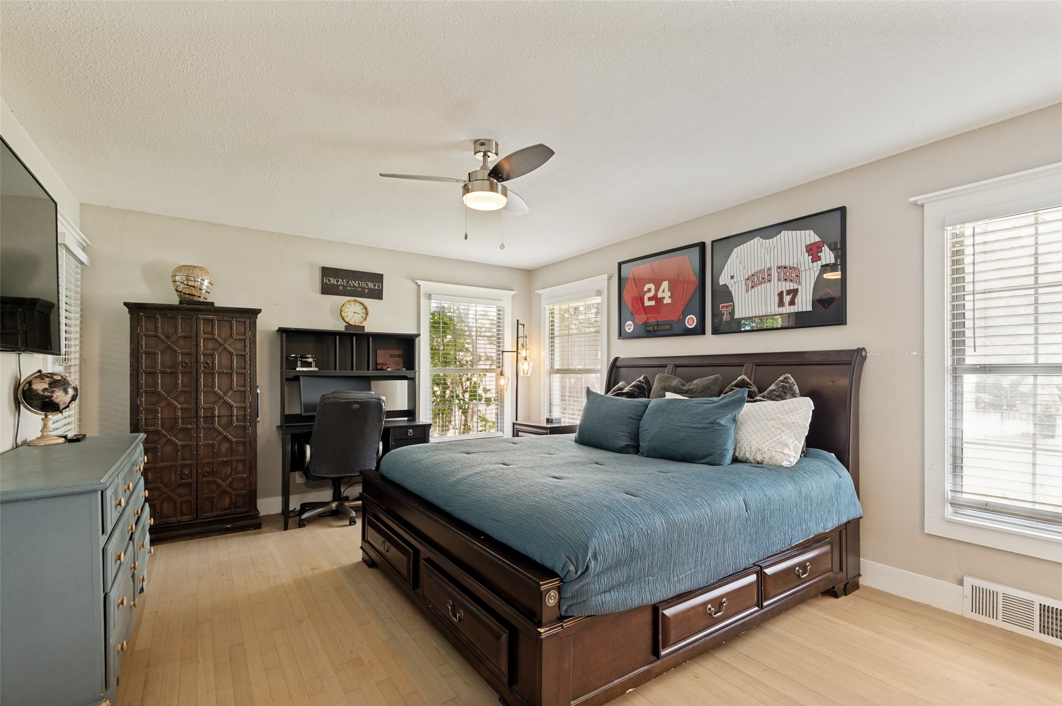 4006 Walnut Hill Lane Dallas TX 75229