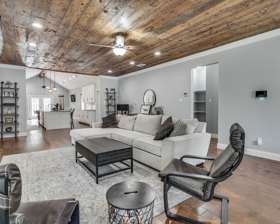 206 S Marlborough Avenue Dallas TX 75208