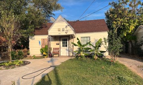 302 N Justin Avenue Dallas TX 75211