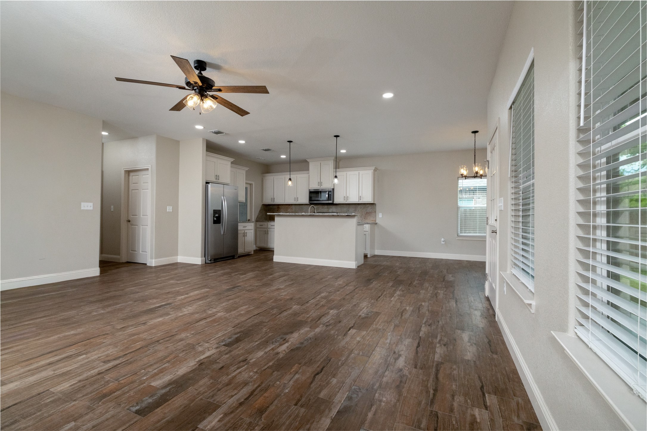 405 Titus Drive Springtown TX 76082