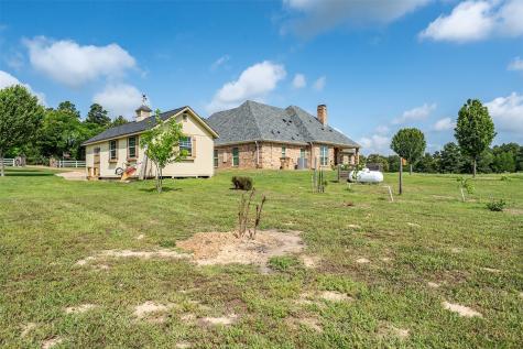 17555 County Road 1108 Flint TX 75762