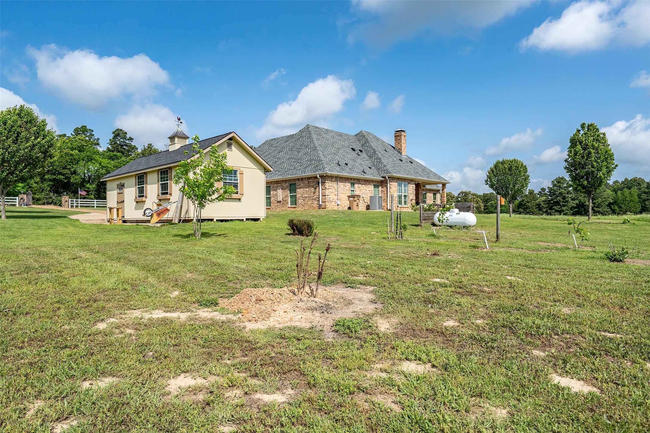 17555 County Road 1108 Flint TX 75762