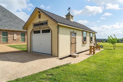 17555 County Road 1108 Flint TX 75762