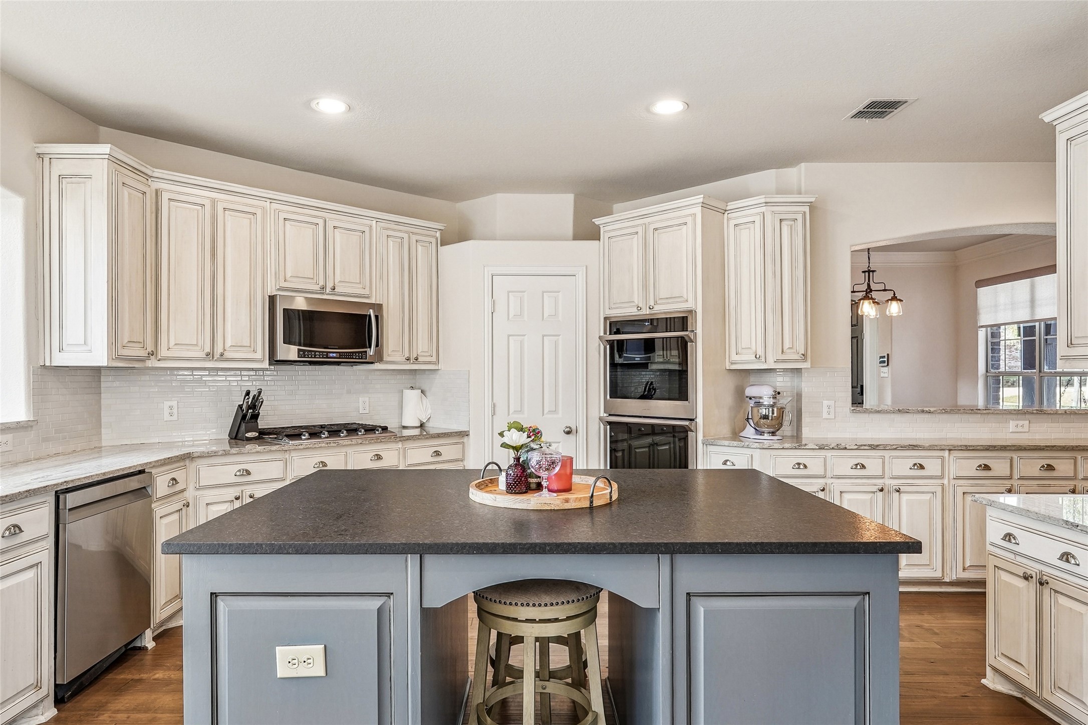 9008 Thompson Drive Argyle TX 76226