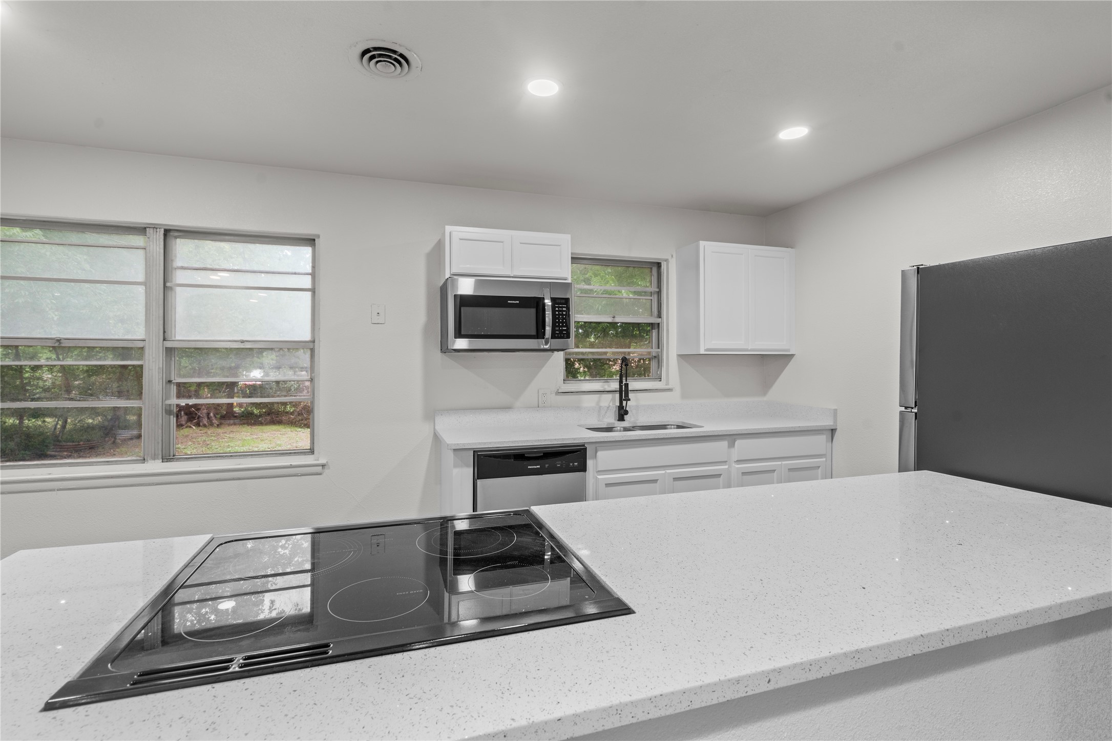 3937 Woodlane Avenue Haltom City TX 76117