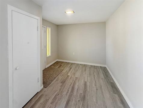 211 Oak Roscoe TX 79545