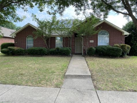 2330 Briarbrook Lane Garland TX 75040