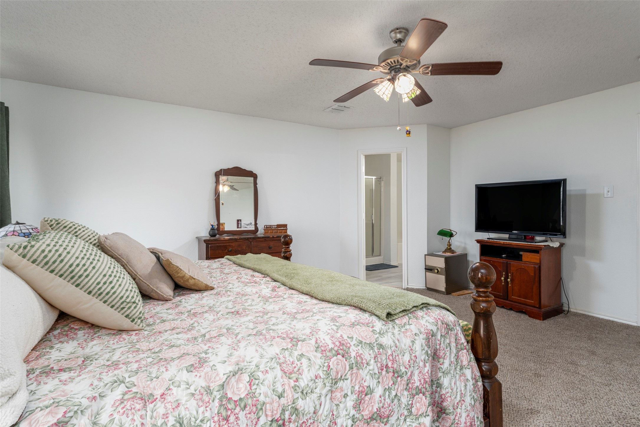 4333 Meadowknoll Drive Fort Worth TX 76123