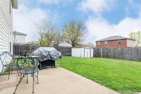 4333 Meadowknoll Drive Fort Worth TX 76123