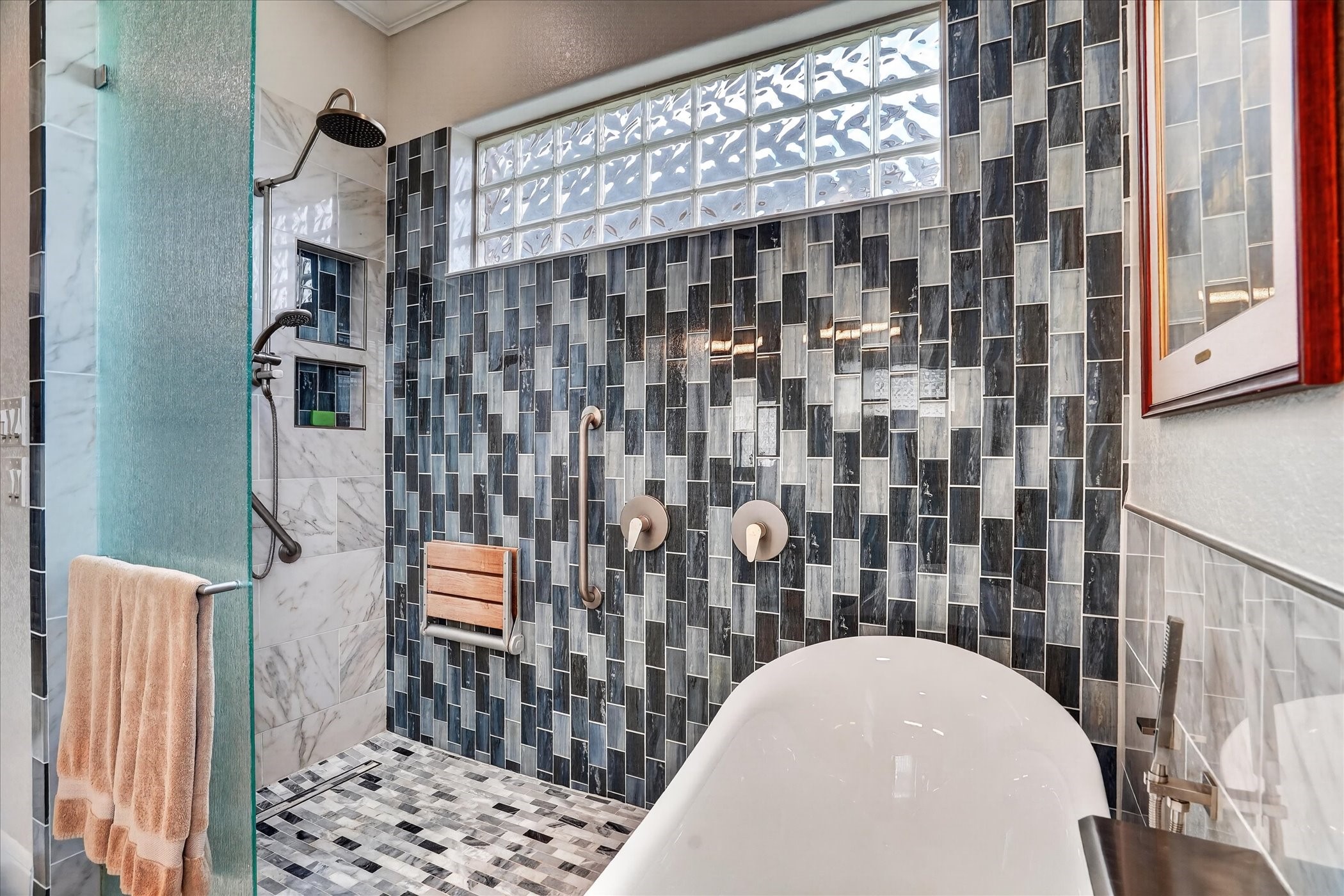 2312 Marseilles Court Granbury TX 76048
