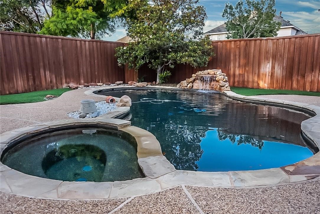 9016 Mcmullen Drive Plano TX 75025