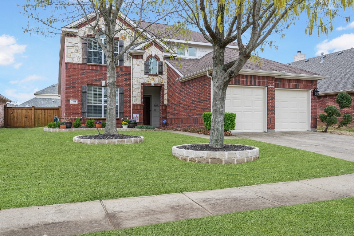 2839 Tranquilo Grand Prairie TX 75054
