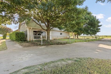 318 Hcr 4247 Hillsboro TX 76645