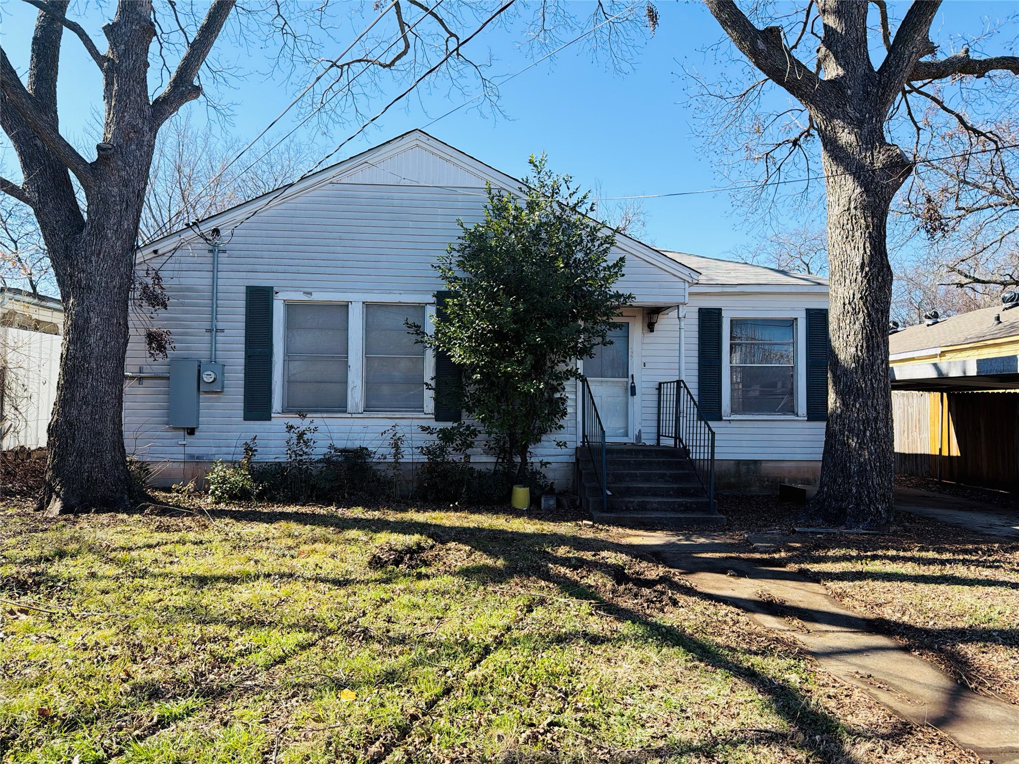 1239 Tarpley Avenue Dallas TX 75211