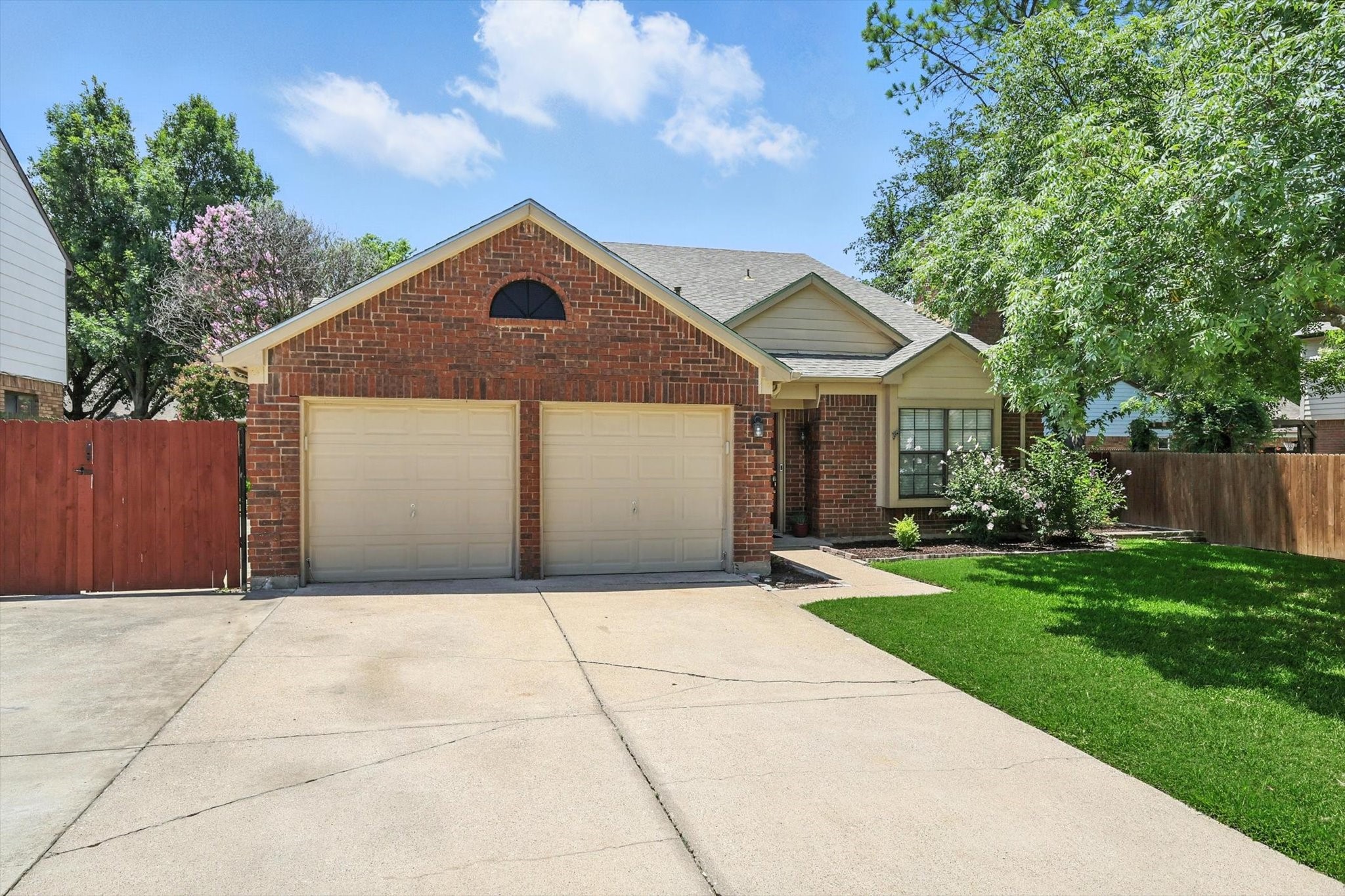 1227 Eaton Lane Grapevine TX 76051