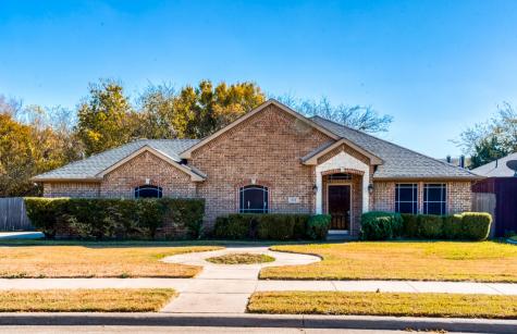 916 Bray Street Cedar Hill TX 75104