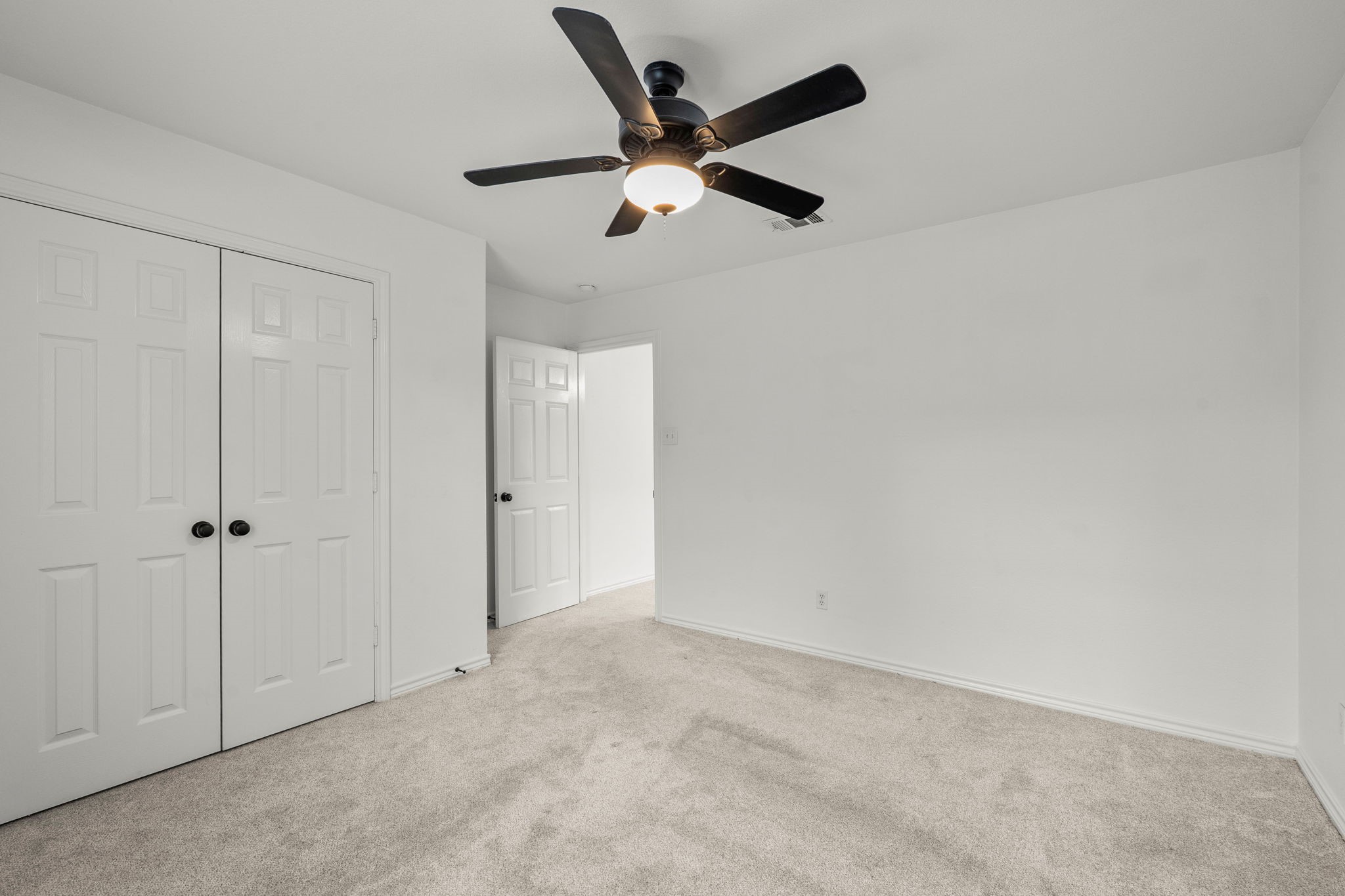 1011 Diane Street Aubrey TX 76227