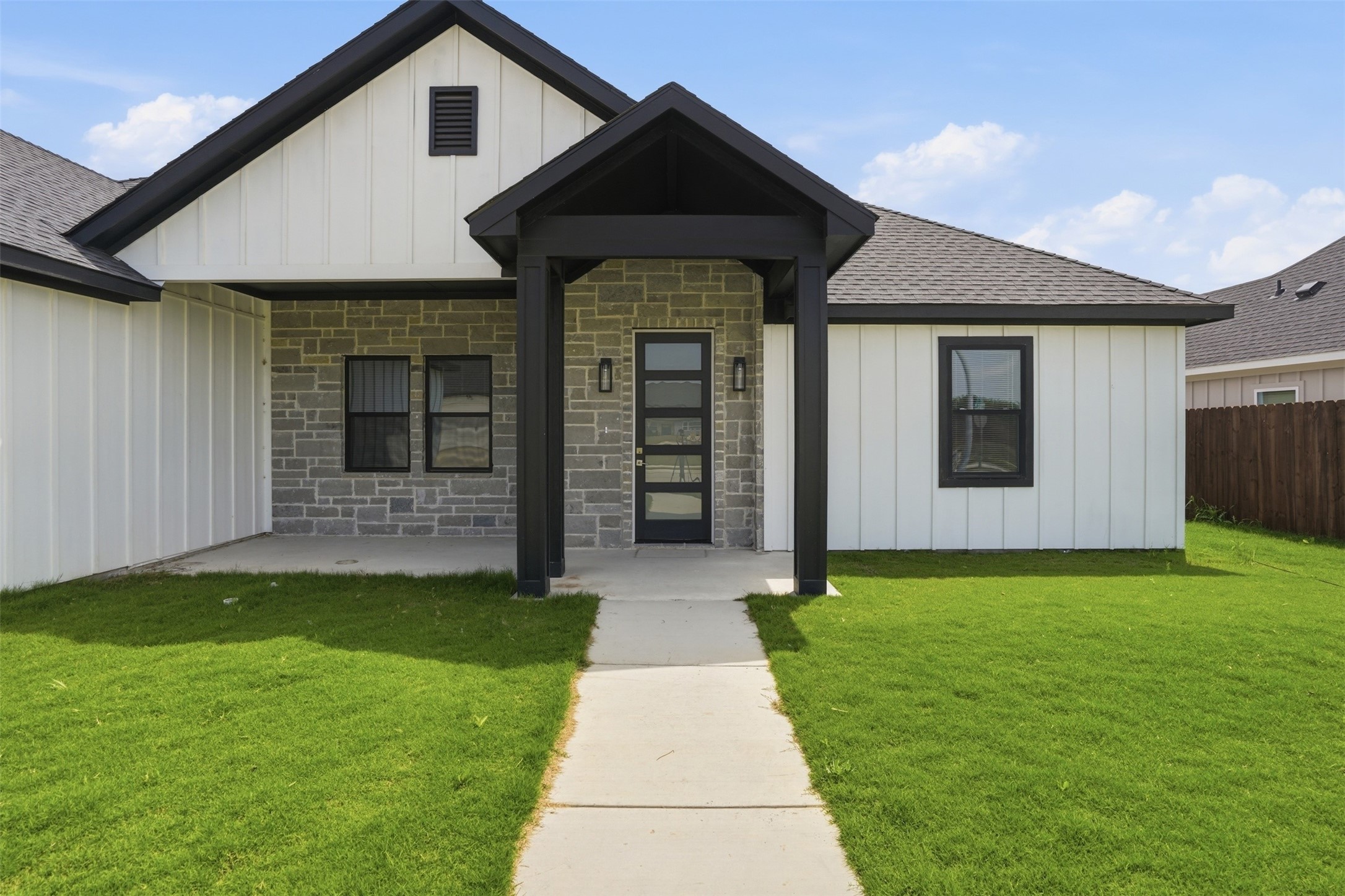 544 Highview Court Godley TX 76044