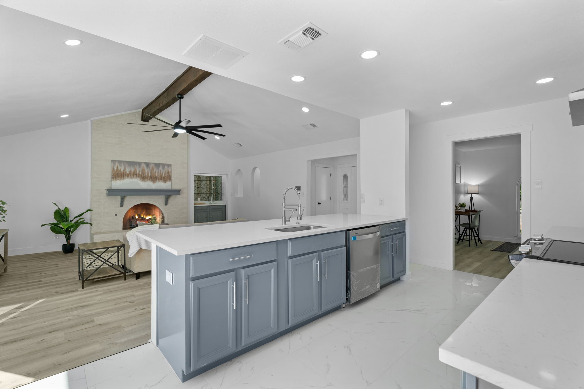 4412 Diamond Loch N North Richland Hills TX 76180