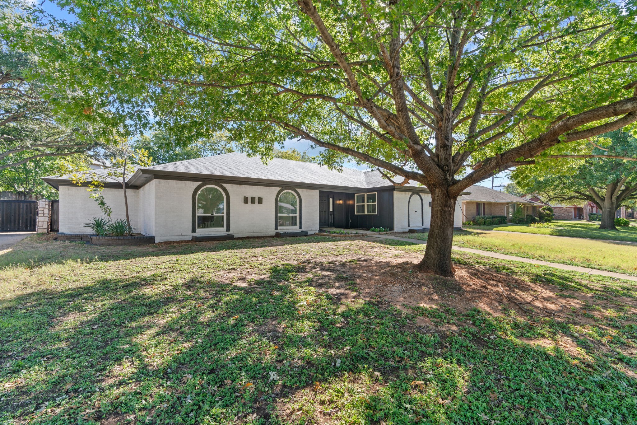 4412 Diamond Loch N North Richland Hills TX 76180