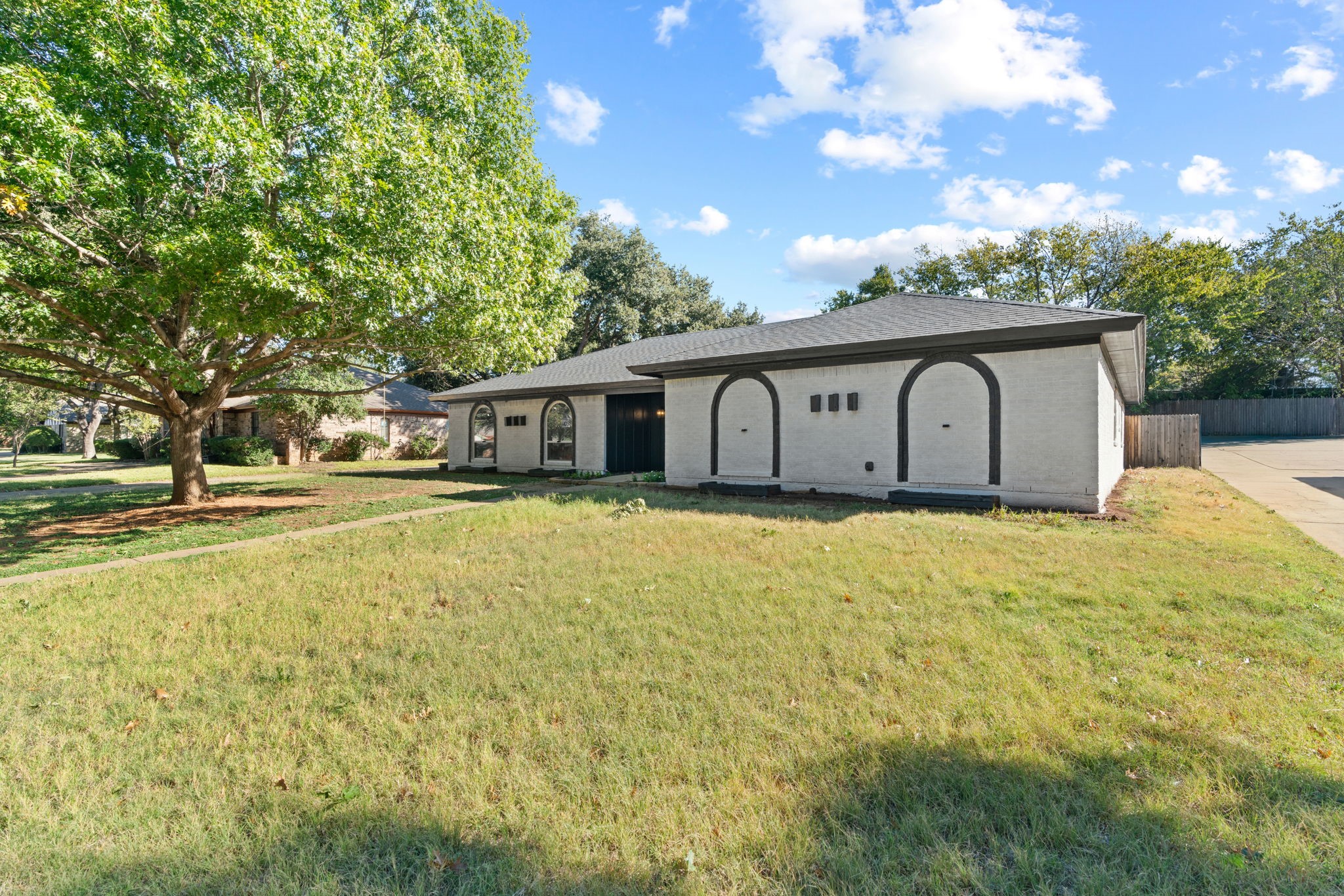 4412 Diamond Loch N North Richland Hills TX 76180