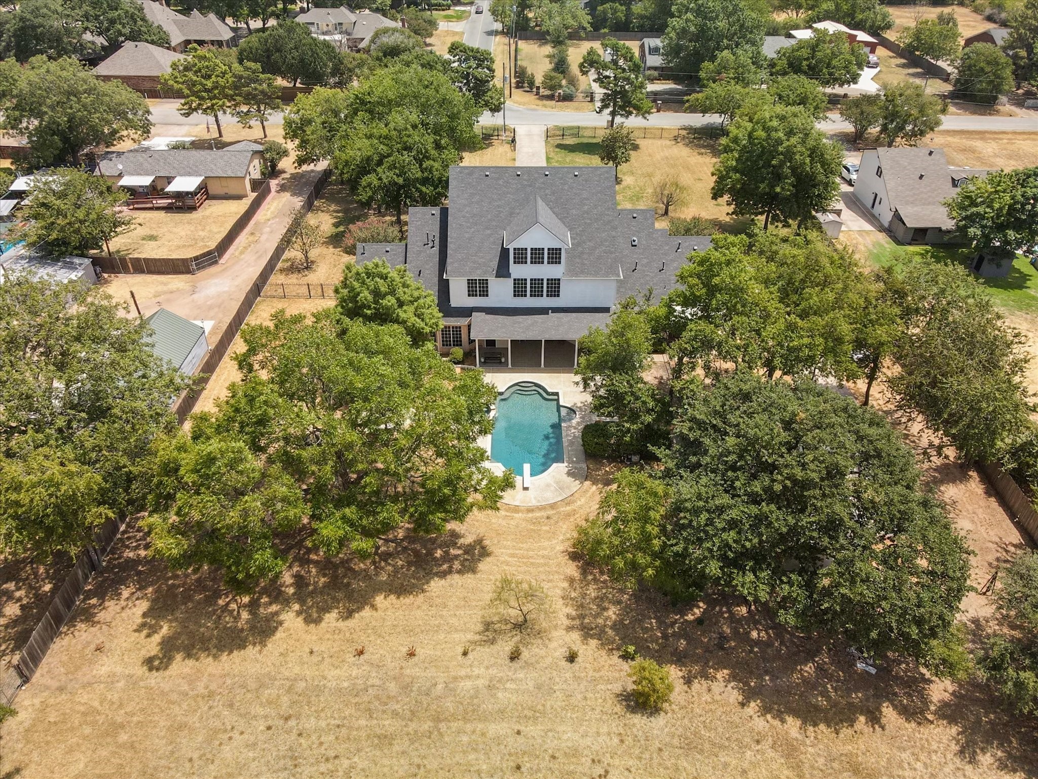 2800 Park Drive Dalworthington Gardens TX 76016