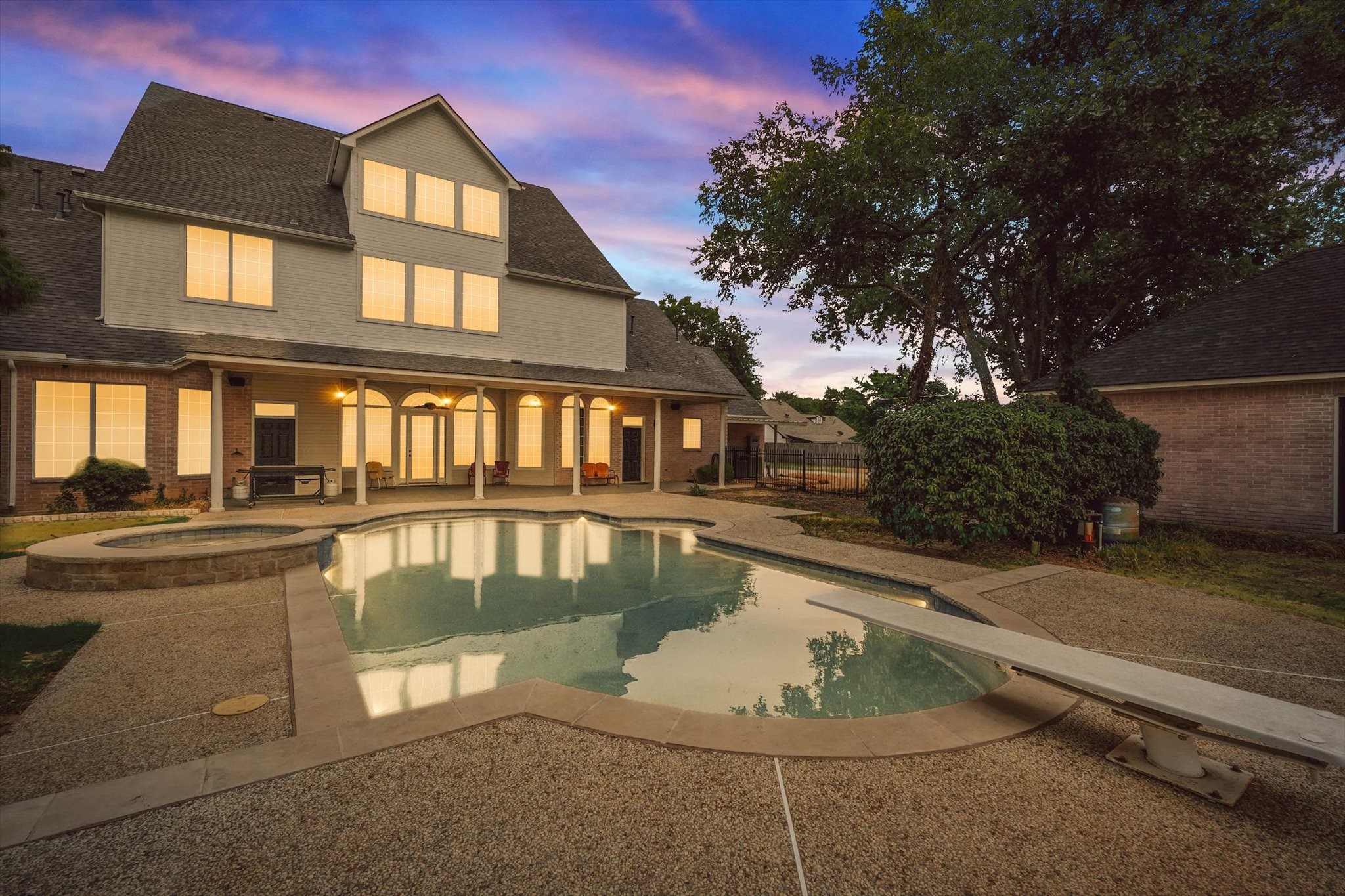 2800 Park Drive Dalworthington Gardens TX 76016