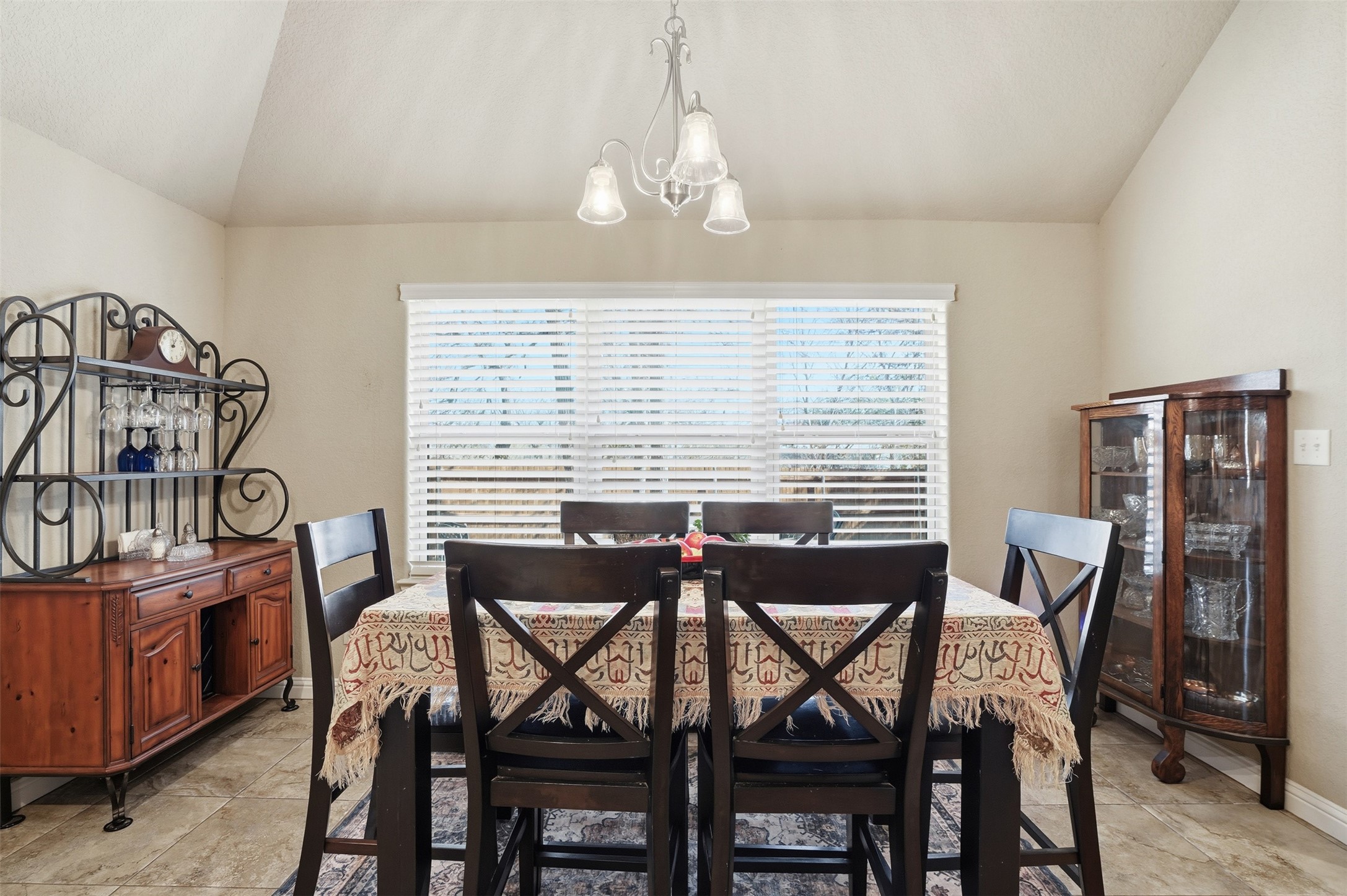 306 Donna Circle Granbury TX 76049