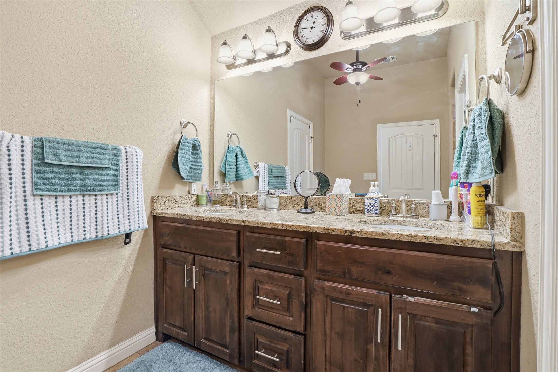 306 Donna Circle Granbury TX 76049